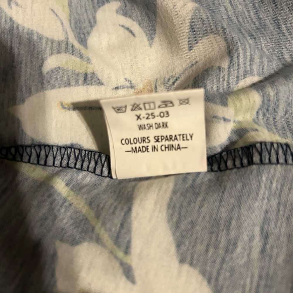 Blue and Cream Casual Sundress with deep V neck fits like a large. - Picture 12 of 12